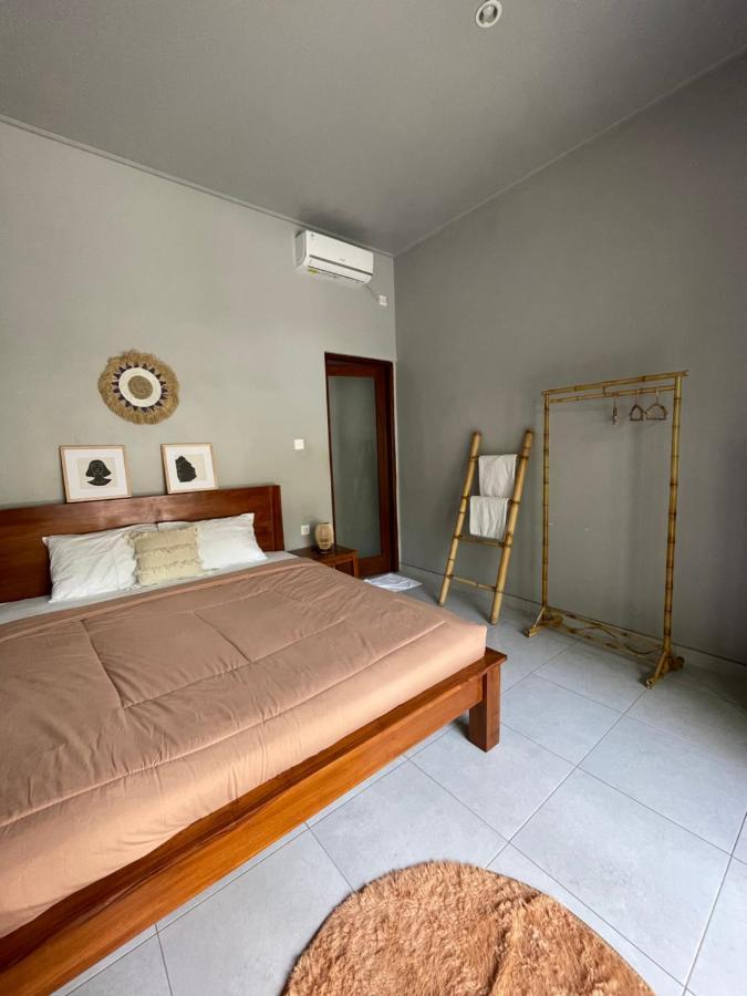 Tyana Private Room In Batu Bolong Canggu 21 Exterior photo